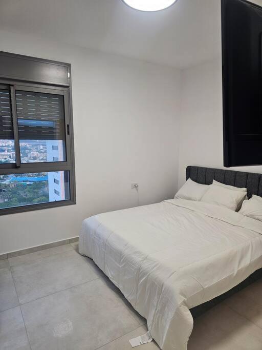 Elegant 3 Bedroom Ocean View Condo In Kiryat Yam Qiryat Yam Exteriér fotografie